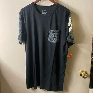Nike  short sleeve, 100% cotton, pocket t shirt